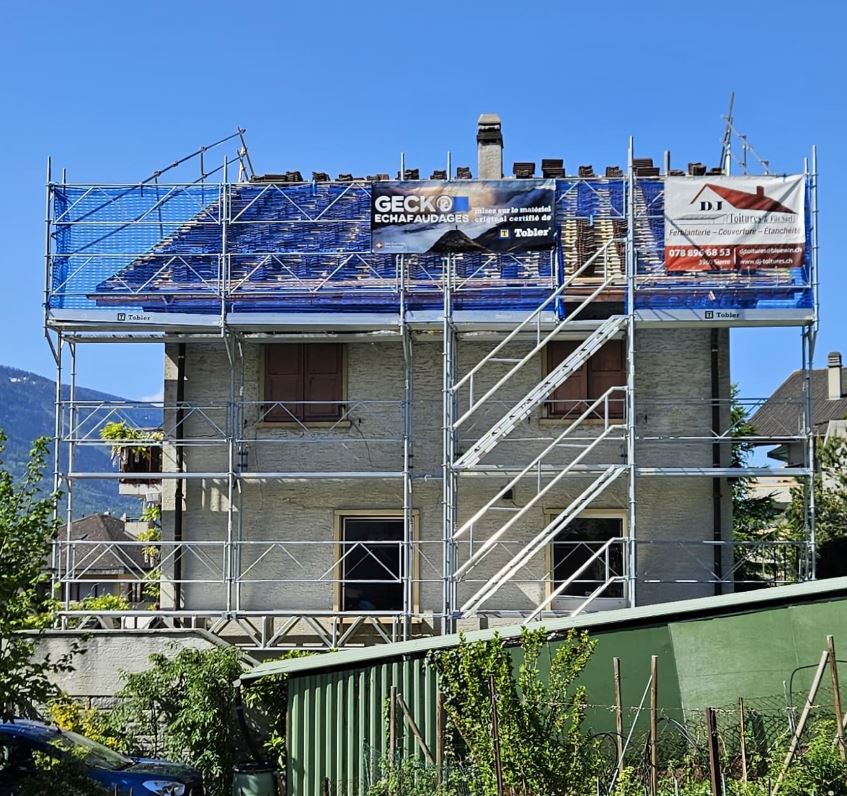 Échafaudage technique pour site industriel en Valais et à Sion